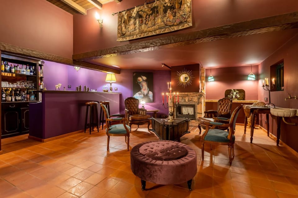 Lounge or bar