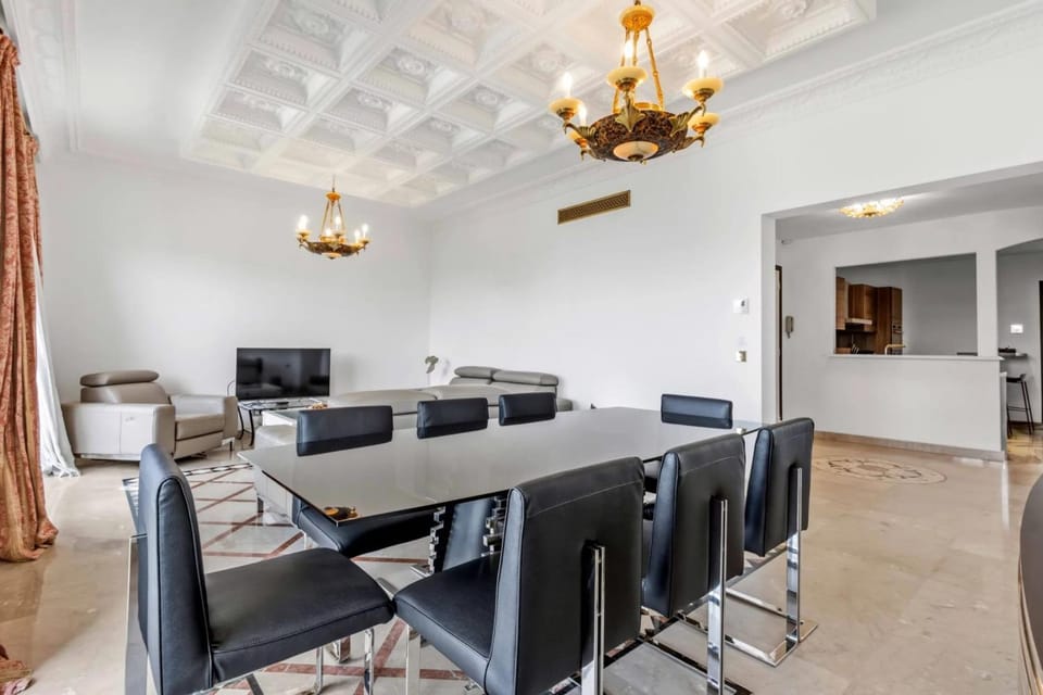 REF 1757 - Cannes Back Croisette - Sea view apartment for rent Apartment in Cannes