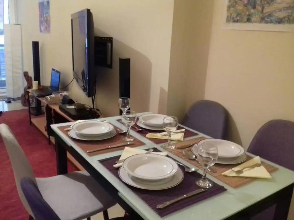 Living room, Dining area