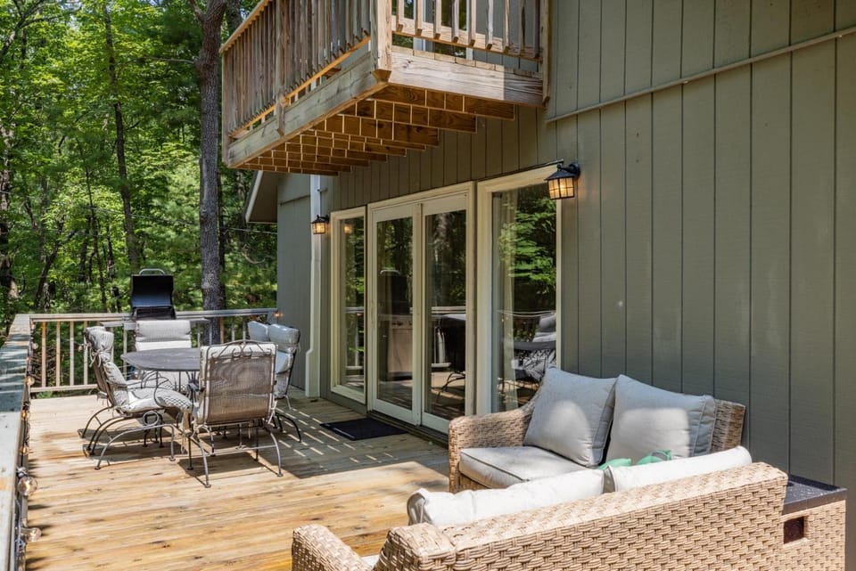 Natures Calling - Powder Horn House in Watauga