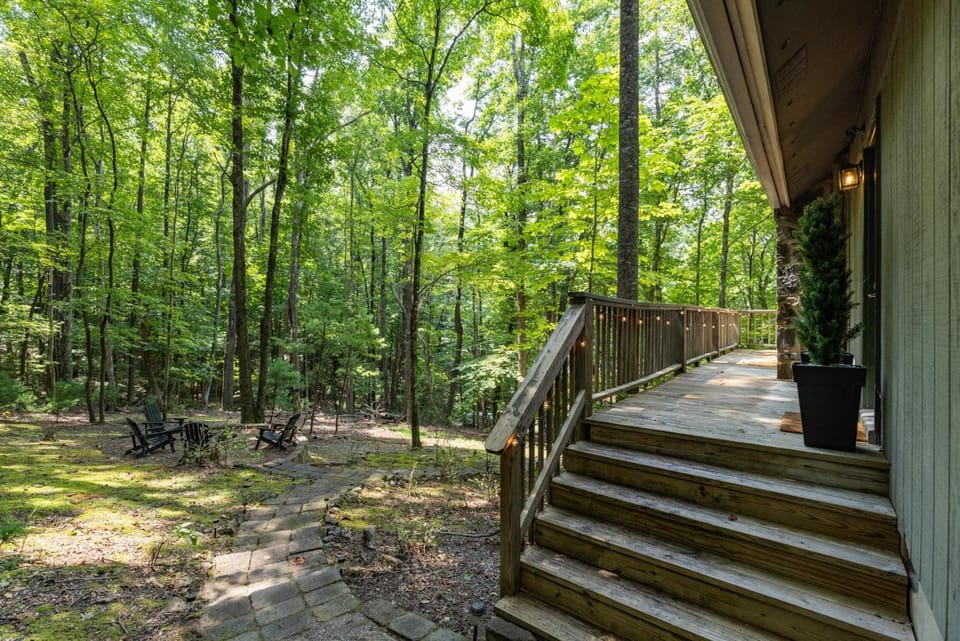 Natures Calling - Powder Horn House in Watauga