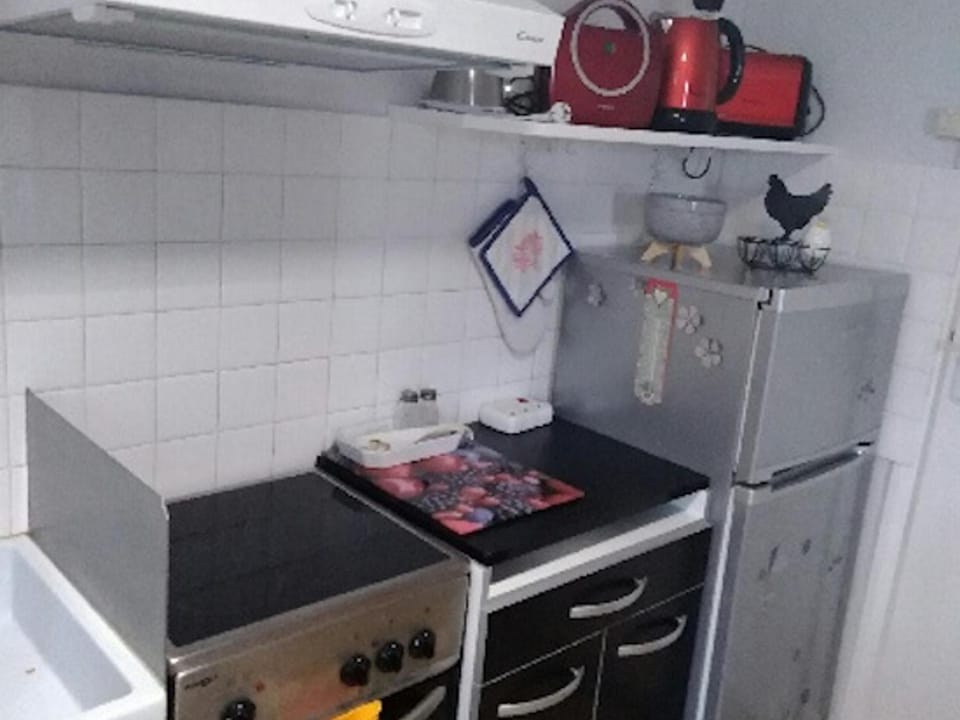 Charmant appartement avec terrasse et jardin, idéal pour 4 personnes, à Barbezieux - FR-1-653-196 Apartment in Nouvelle-Aquitaine