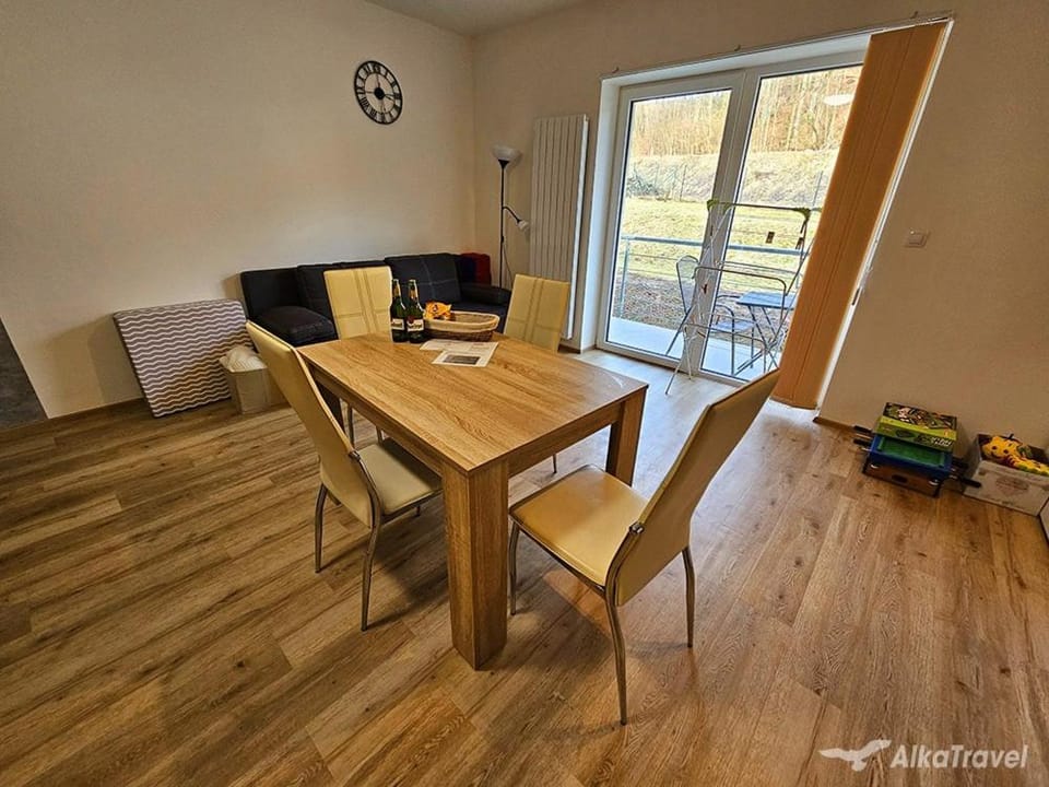Moderní apartmán Horní Maršov - by Alka, 1x free parking Apartment in Czechia