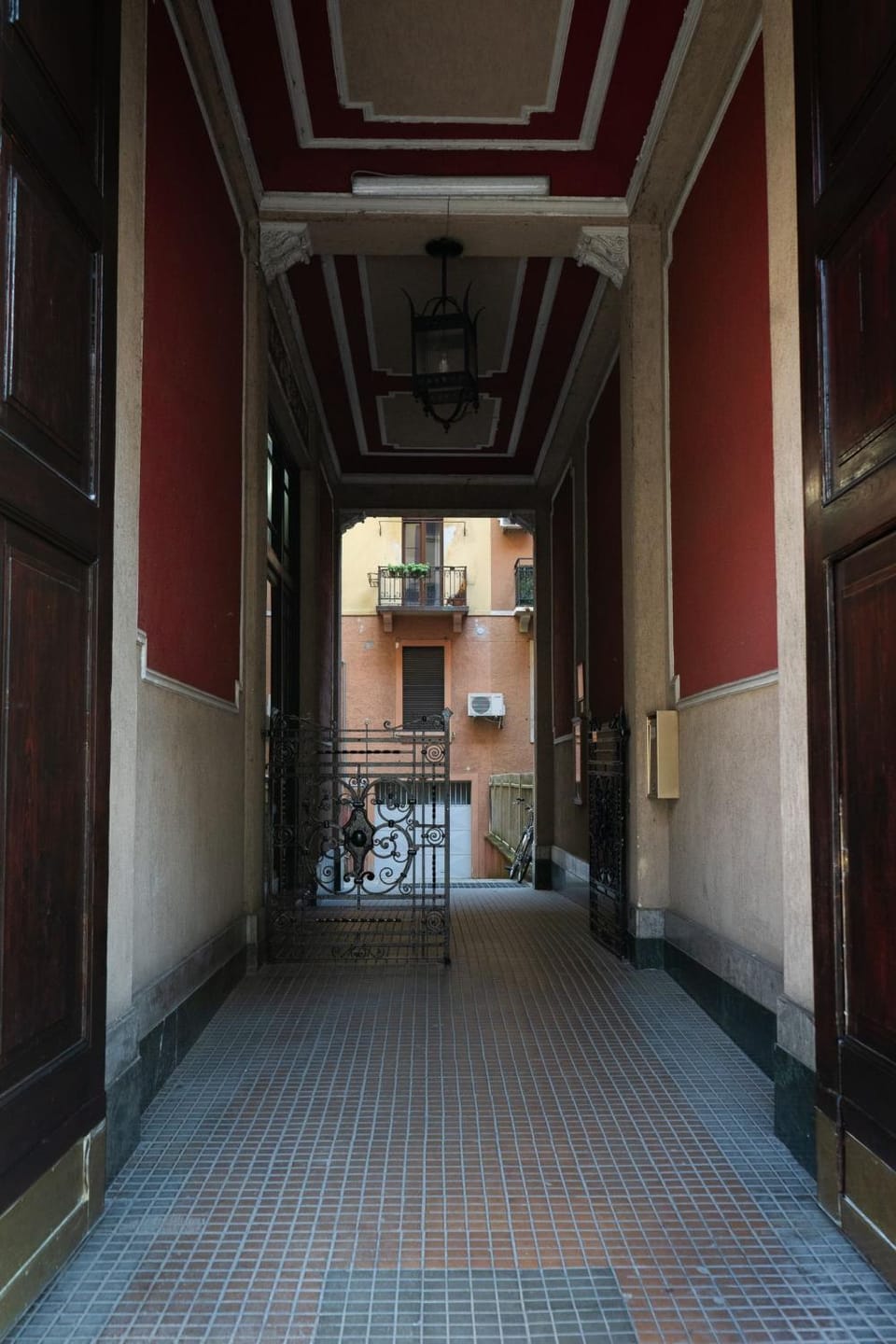 Inner courtyard view