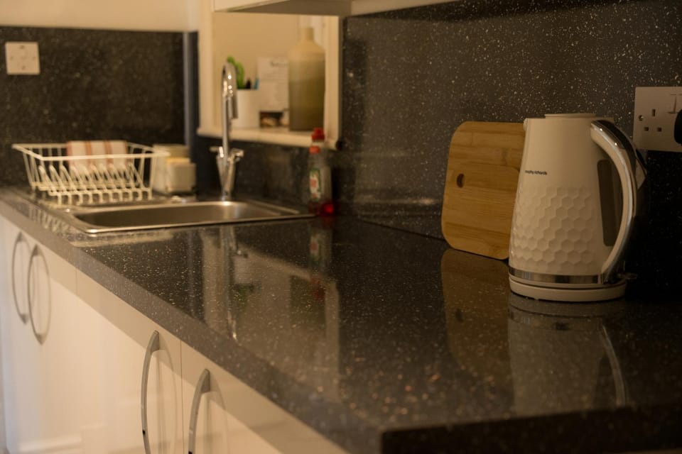 Coffee/tea facilities, Kitchen or kitchenette