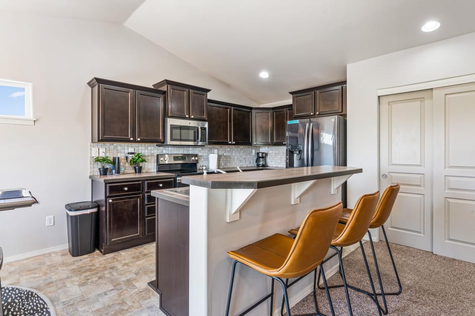 pet friendly, kitchen