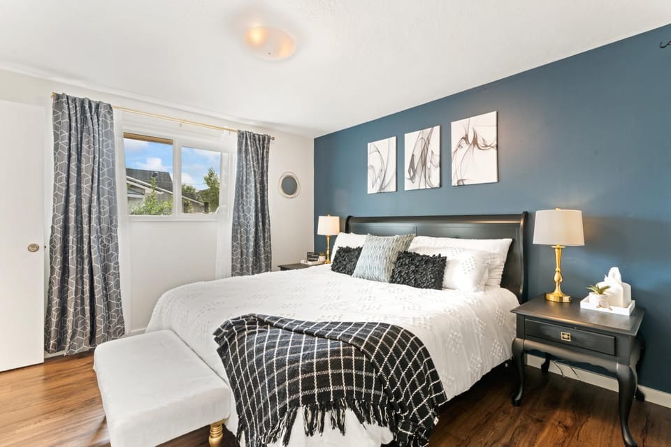 Bed, Bedroom