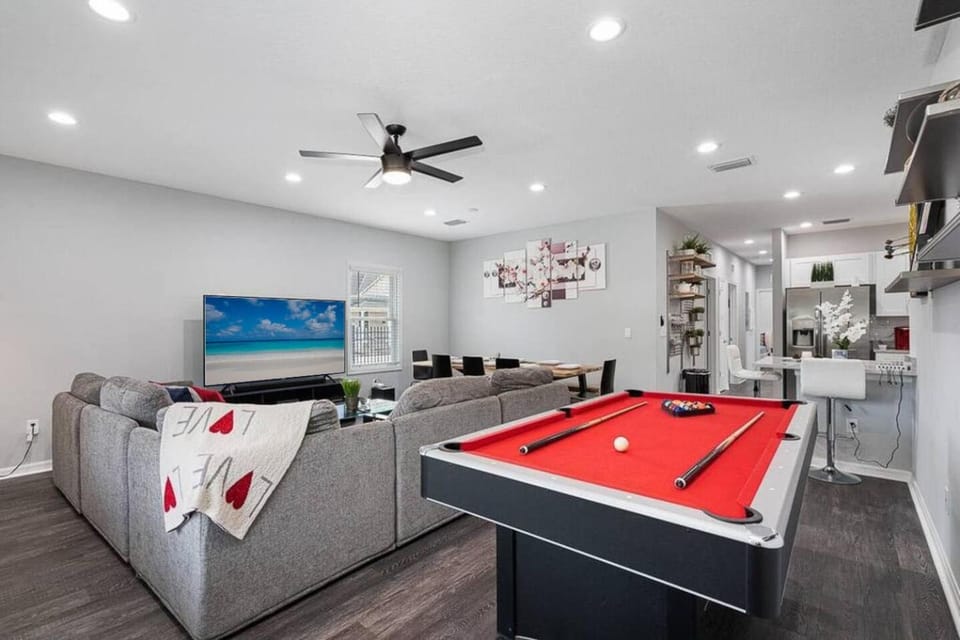 Ybor City Group Home Game Room & Sleeps 12 Tampa Apartment in Tampa