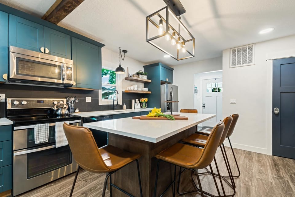 pet friendly, stove, kitchen