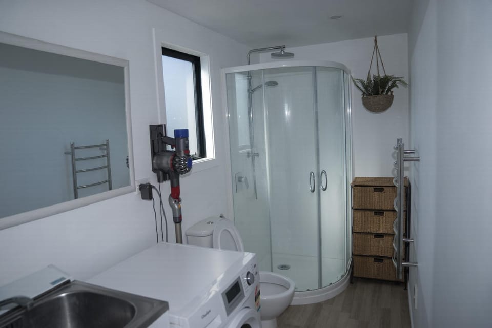 Shower, Bathroom, washing machine