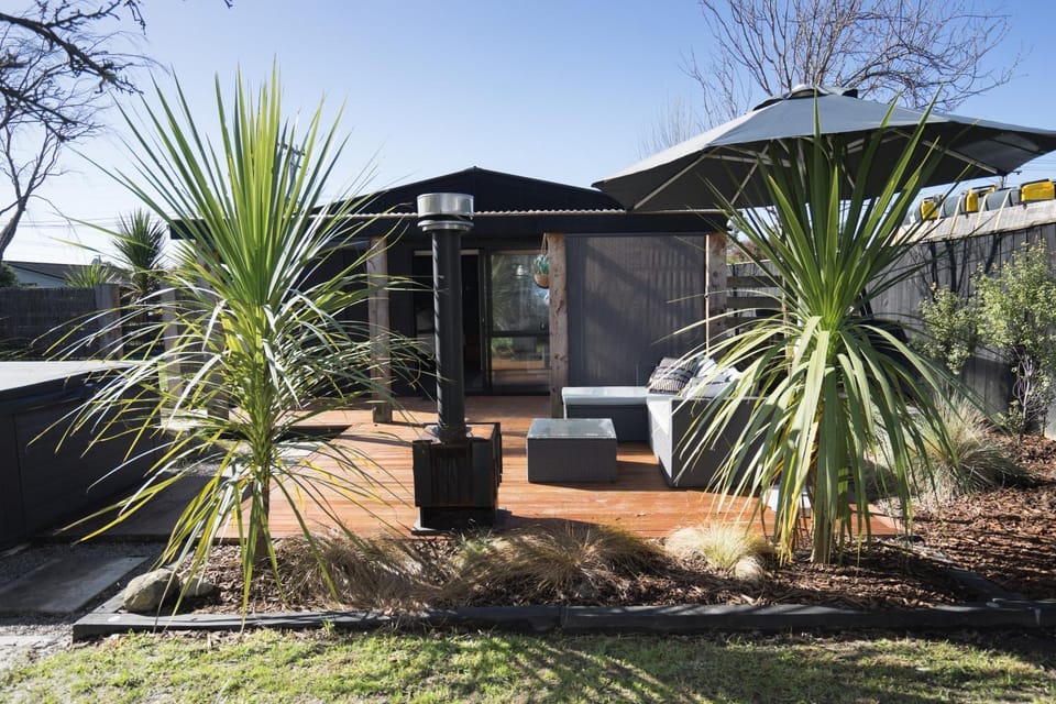 Property building, Garden, Garden view