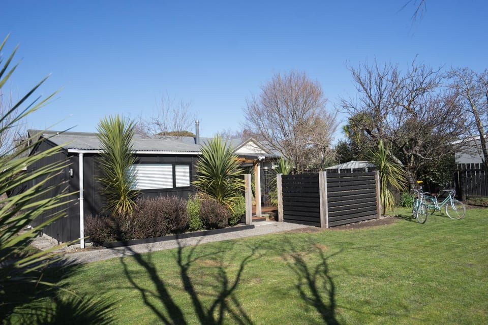 Property building, Garden, Garden view