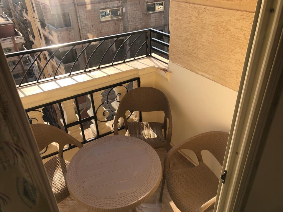 AC, Wi-Fi Shahrazad Beach Apartment-3 Apartment in Alexandria Governorate