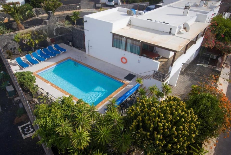 Property building, Pool view