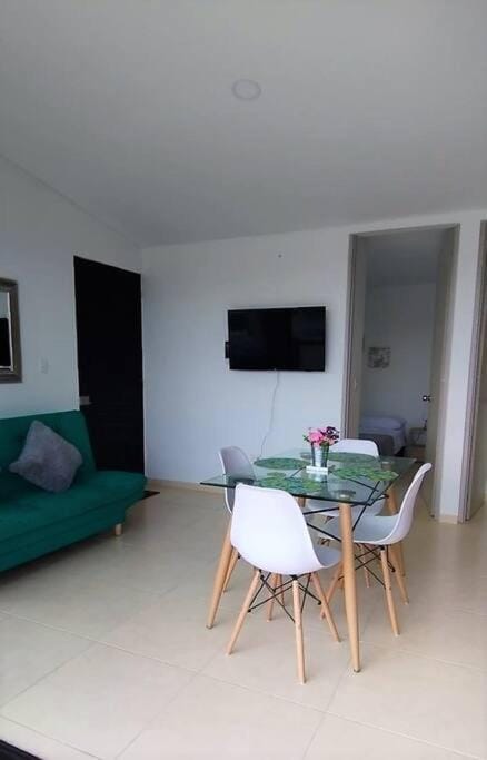 Communal lounge/ TV room, Dining area