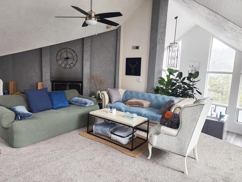 Large 3200sf A-Frame House close to Snowbird Alta Ski &Stunning Mountain View! House in Sandy