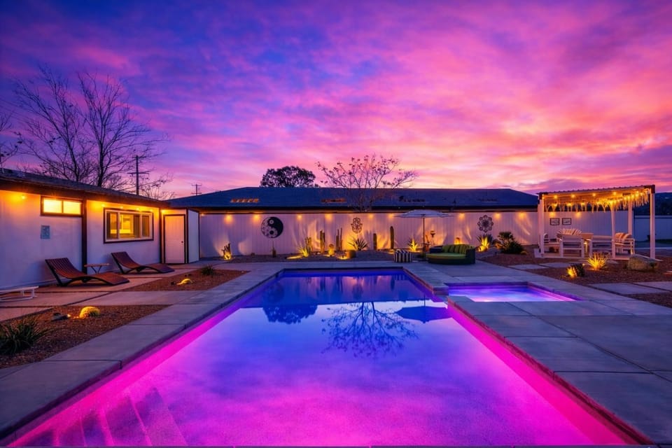 Swimming pool, Sunset, sunbed