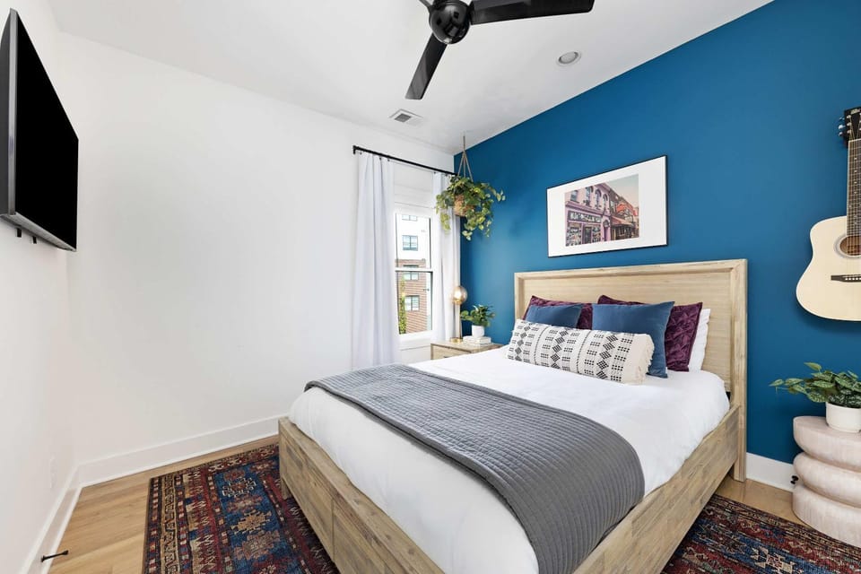The Willie - Newly Redesigned, Game Room & Rooftop House in Nashville