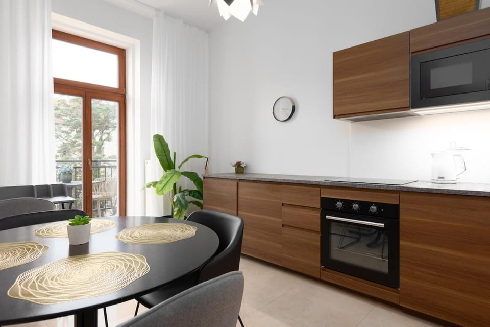 Modern Apartment with Balcony & Free Parking Apartment in Prague