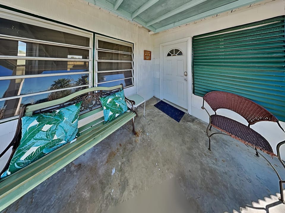 Patio, Seating area