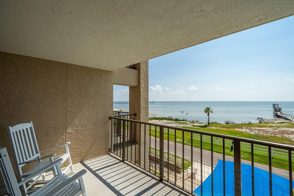 Balcony/Terrace, Seating area, Sea view