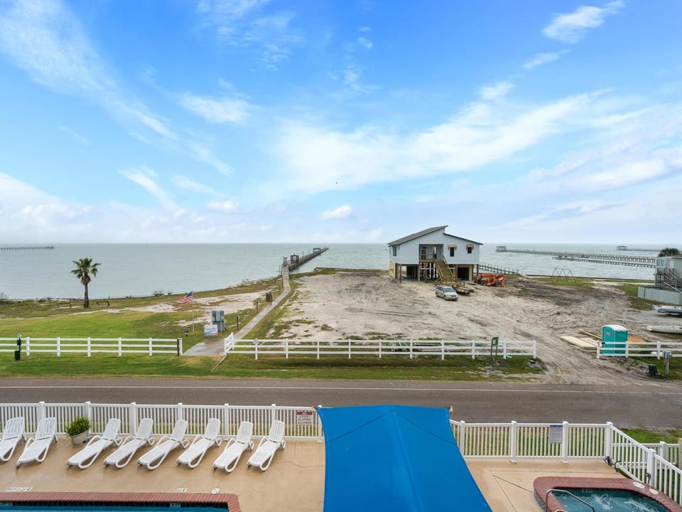 Property building, Fishing, Sea view, Swimming pool, Parking