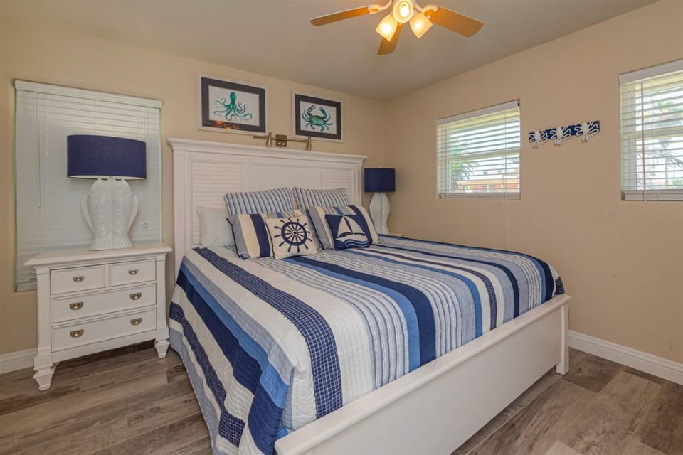 Bed, Bedroom, furniture