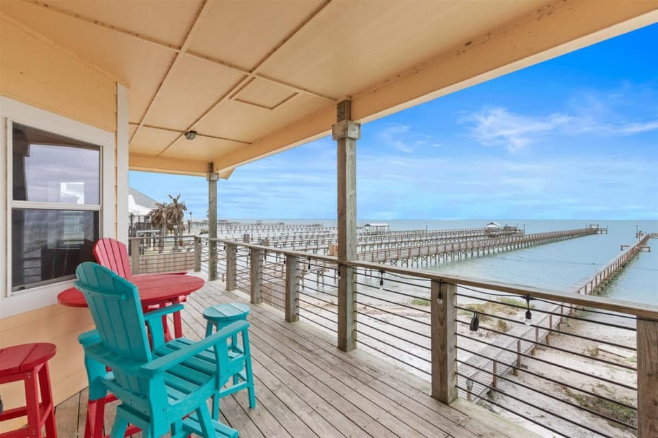 Patio, View (from property/room), Balcony/Terrace, Seating area, Sea view