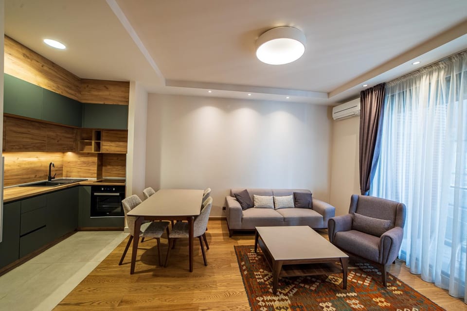 Kitchen or kitchenette, Living room