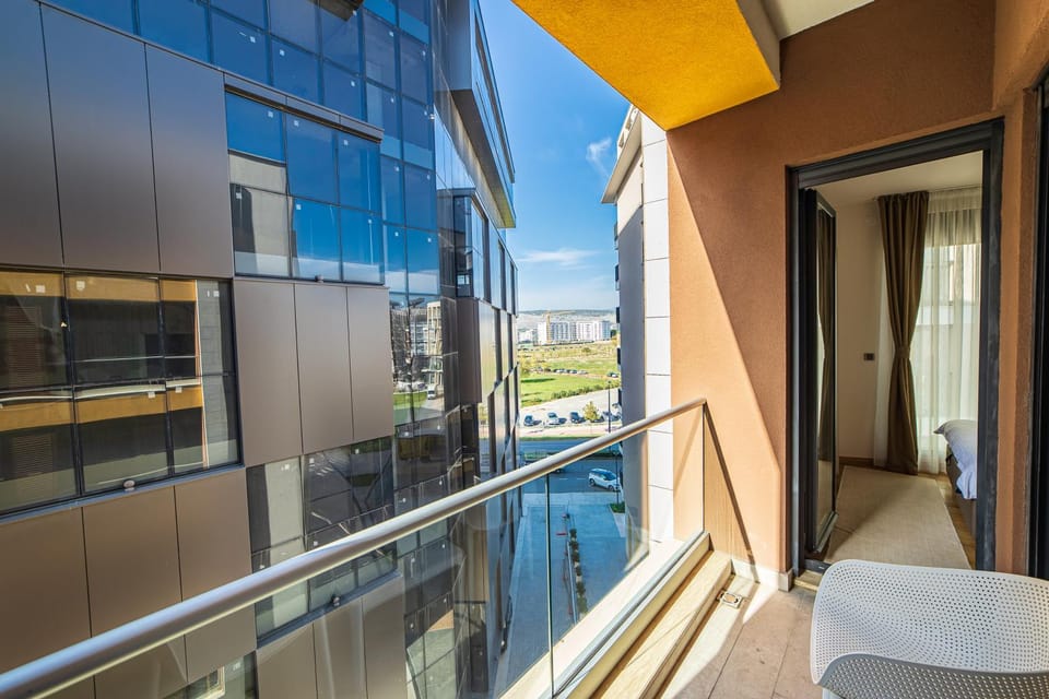 View (from property/room), Balcony/Terrace