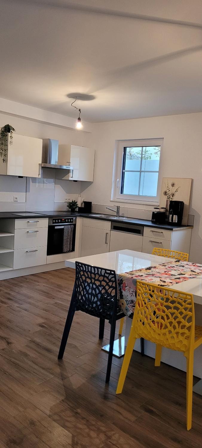 Kitchen or kitchenette, Dining area, Food, Food, kitchen, kitchen