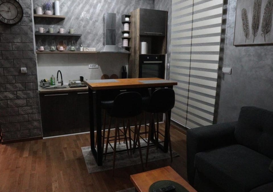Dining area, pet friendly