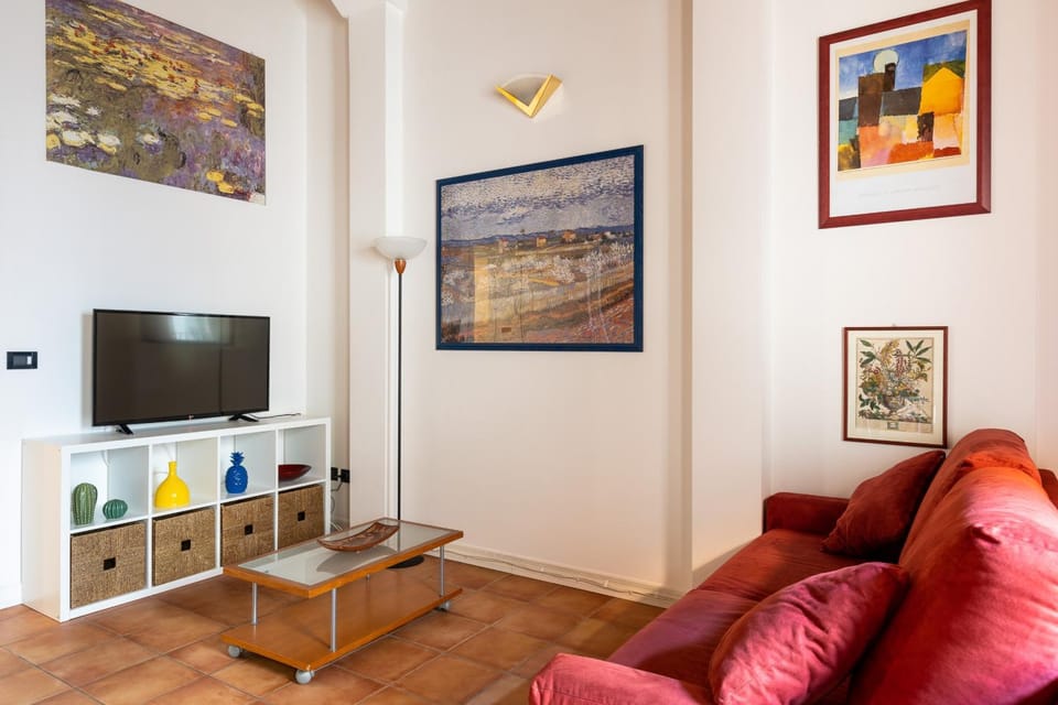Communal lounge/ TV room, Living room