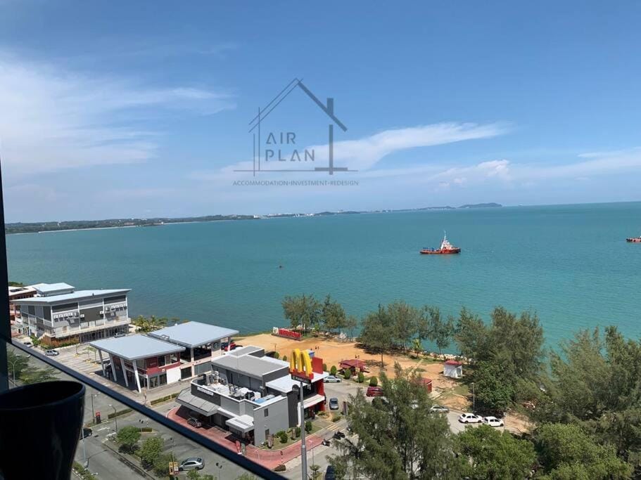Bird's eye view, Sea view