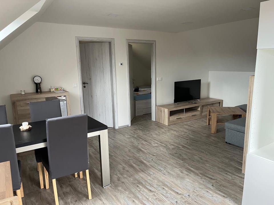 Apartmán Jenčice v Českém středohoří Apartment in Czechia