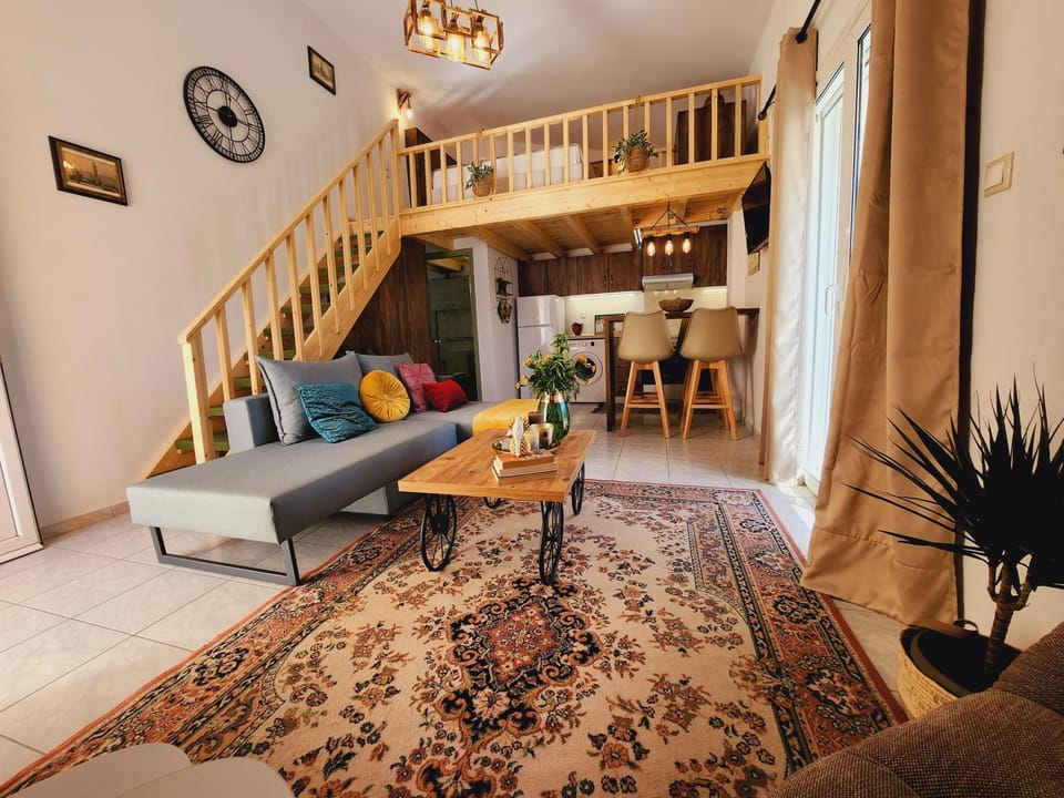 Living room, Seating area
