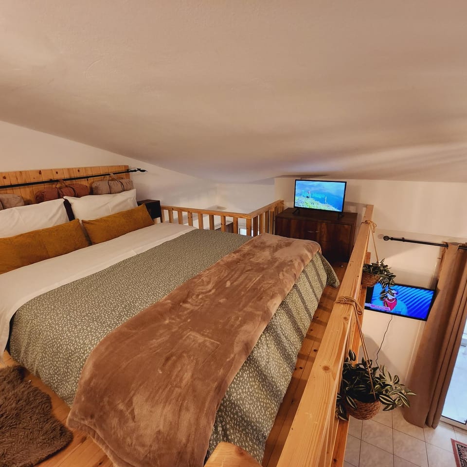 TV and multimedia, Bedroom