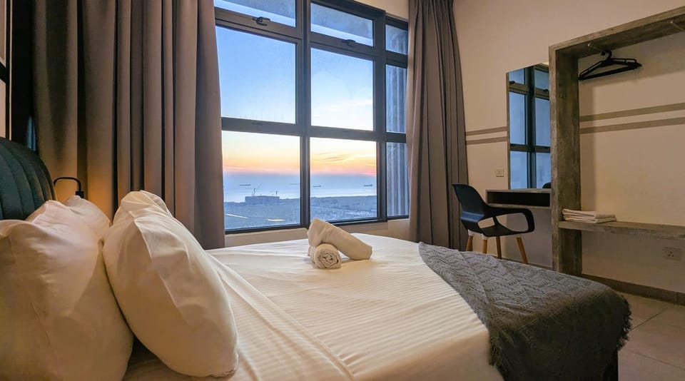 Natural landscape, Photo of the whole room, Bedroom, Sea view