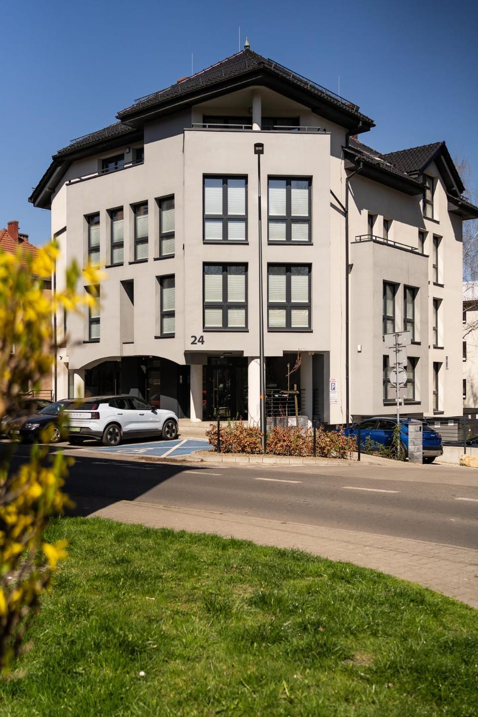 Property building, Day, Location, Parking