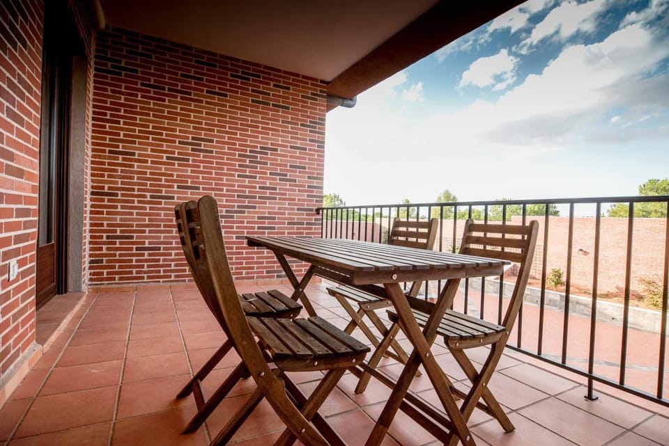 Patio, Day, View (from property/room), Balcony/Terrace, Seating area, Dining area
