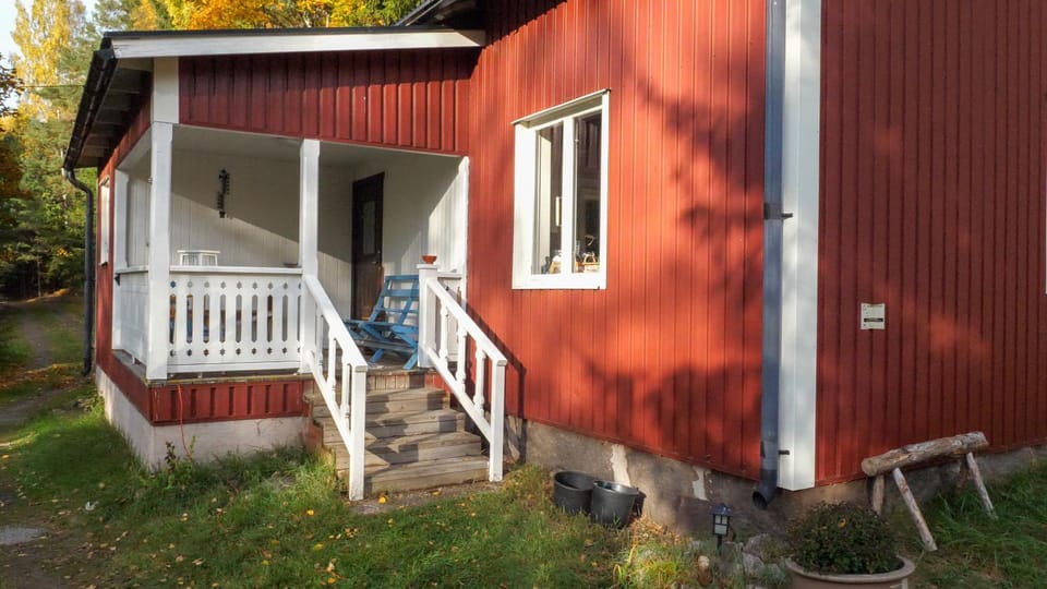 Little Forest House "Our Little Farm" House in Sweden
