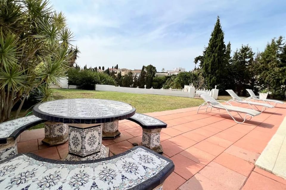 Villa Scenic with Private Pool - Sleeps 8 Villa in Costa del Sol