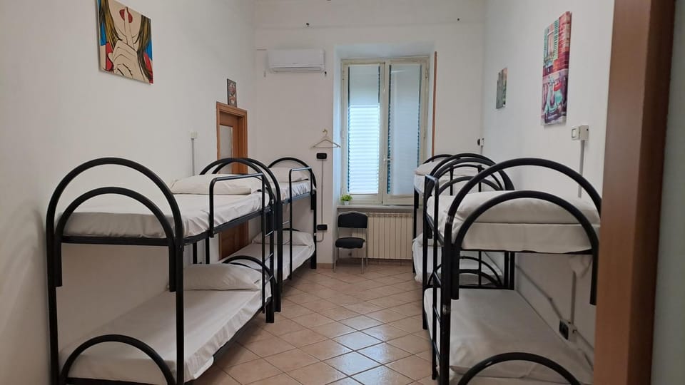 Atlantic Ostello B&B Hostel in Naples