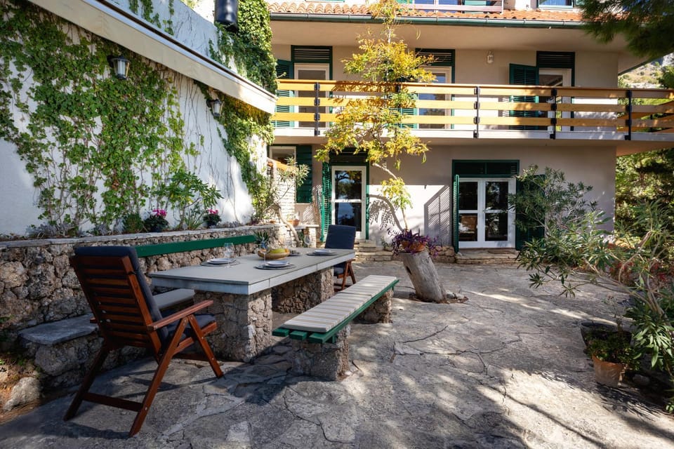 Balcony/Terrace, Dining area