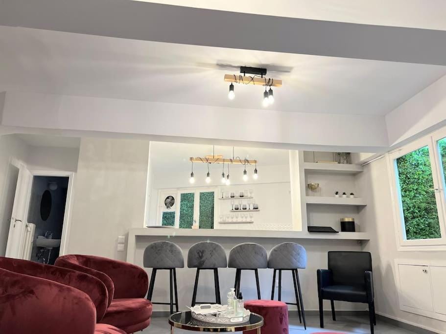 Brand New Modern Street-Style STUDIO /CITY CENTER Apartment in Athens