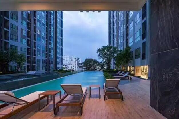 The base一居室边上海滩，商场步行街 Apartment in Pattaya City