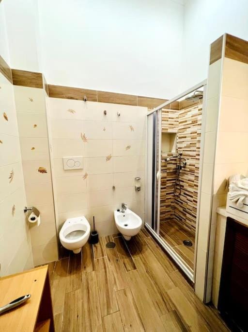 Shower, Toilet, Bathroom, bidet