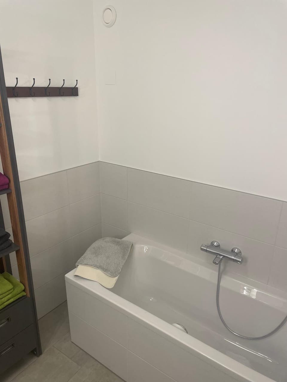 Bathroom, Bath