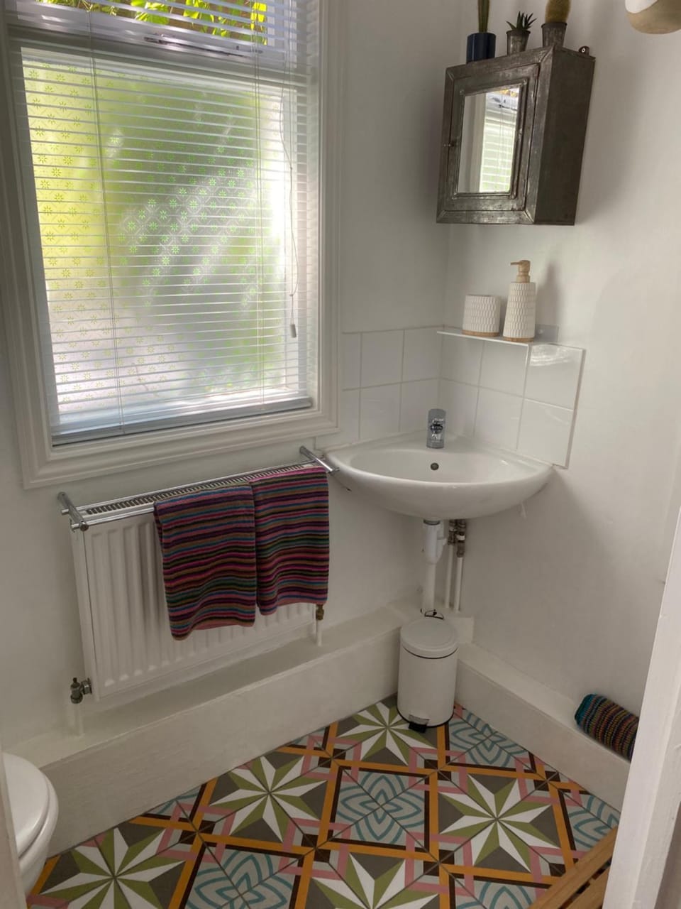 Bradstone Garden Retreat With Own Entrance Bed and Breakfast in Folkestone