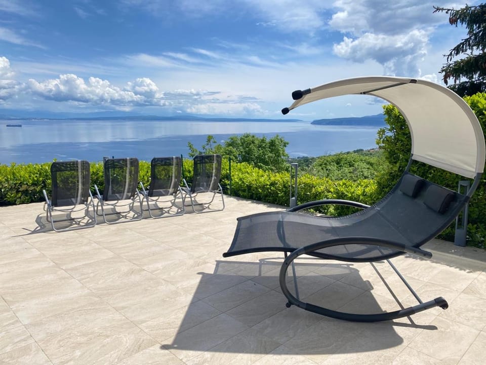 Day, Natural landscape, View (from property/room), Balcony/Terrace, Sea view, sunbed